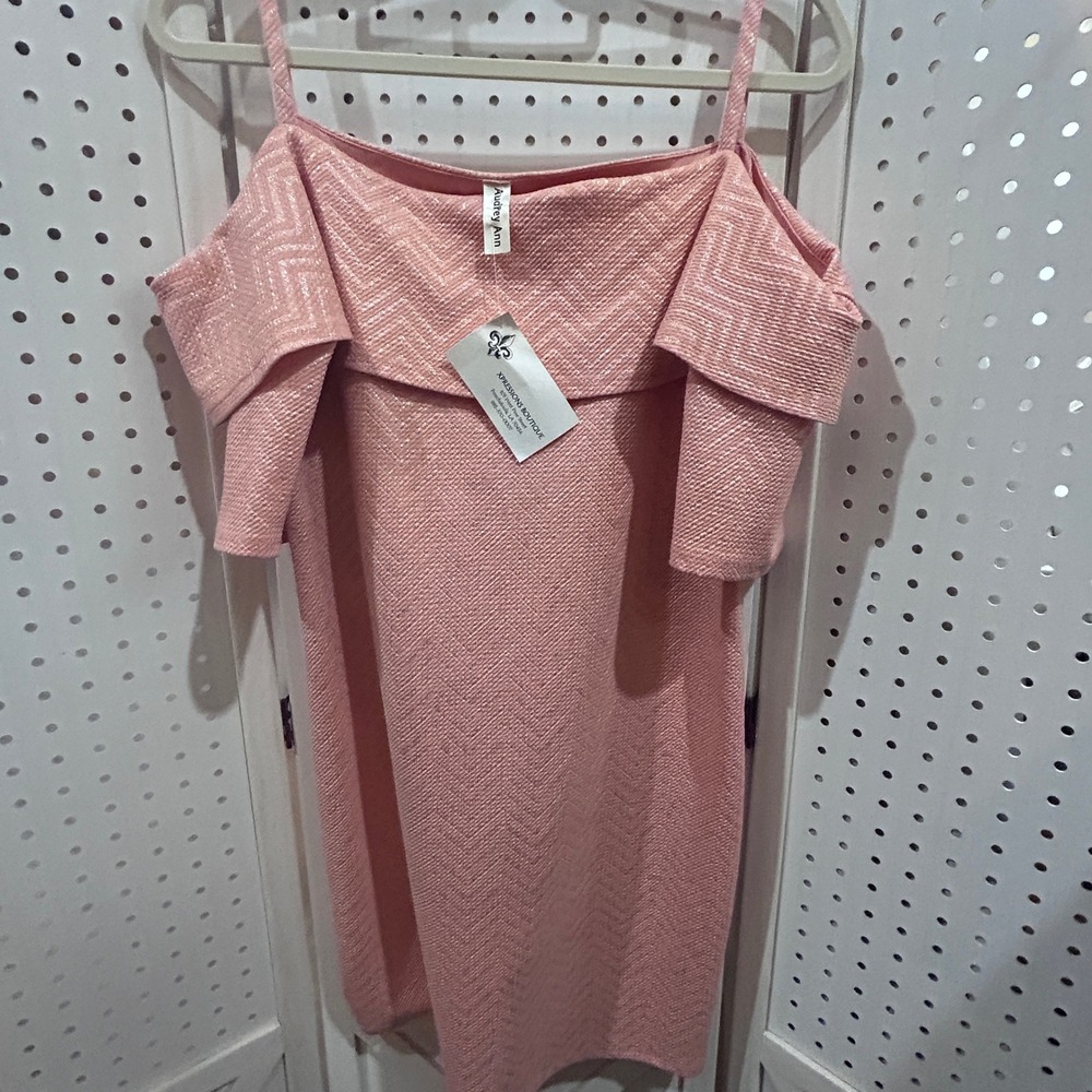 Audrey Ann Pink Textured Cold Shoulder Ruffle Dress Metallic Patterned - Picture 5 of 9